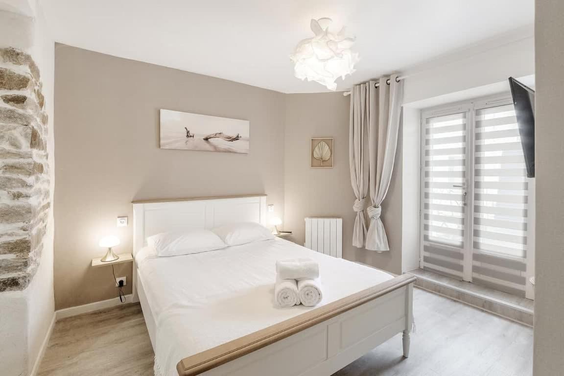 Tassigny - Charmant Appartement/ Terrasse - Port 반느 외부 사진